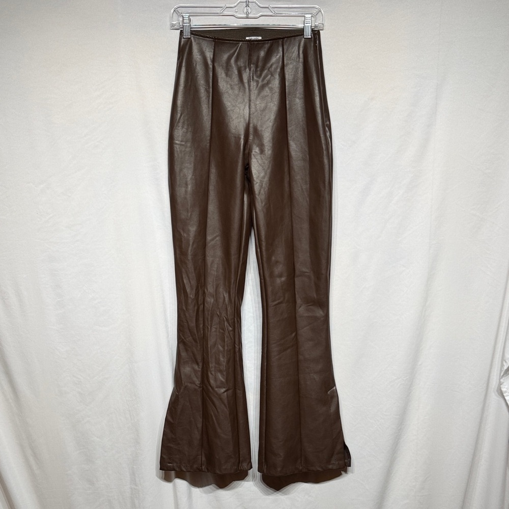 Abercrombie & Fitch Split-Hem Vegan Leather Curve Love Slim Flare Pant Brown - Picture 2 of 13